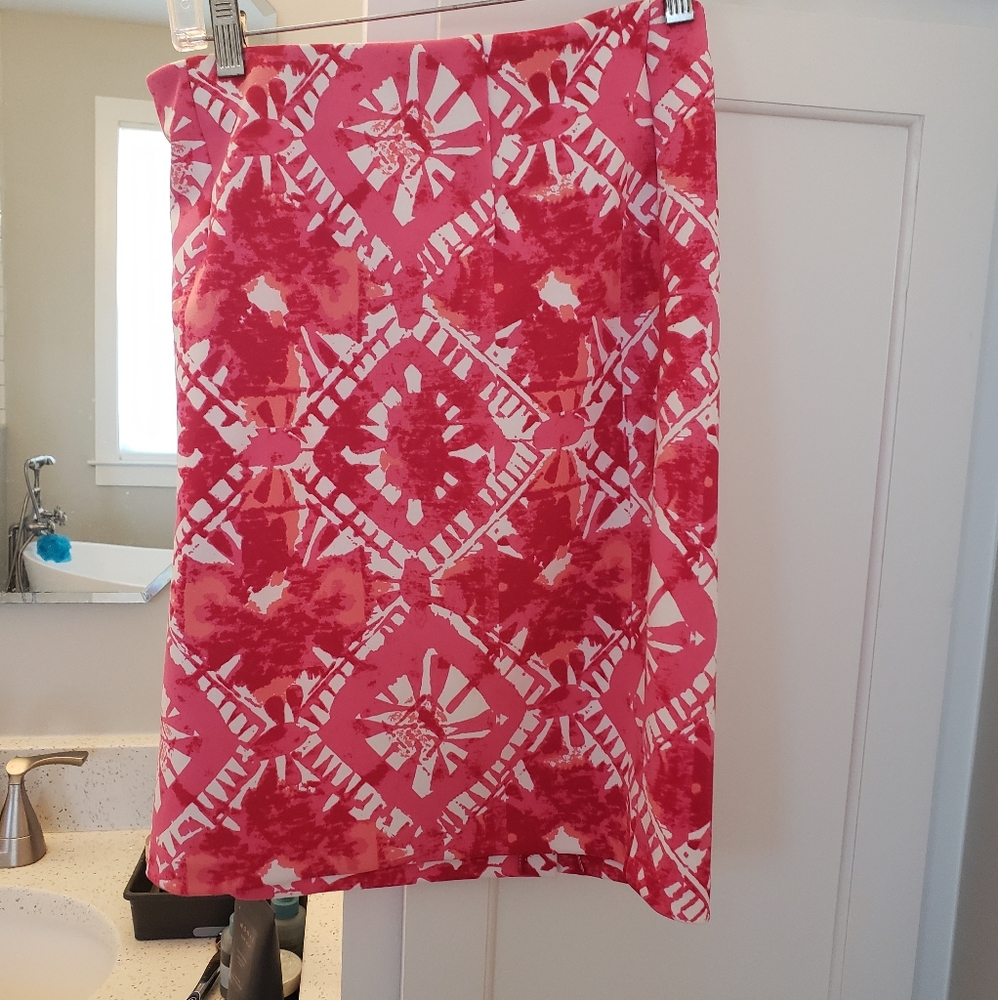 Midlength pink skirt M